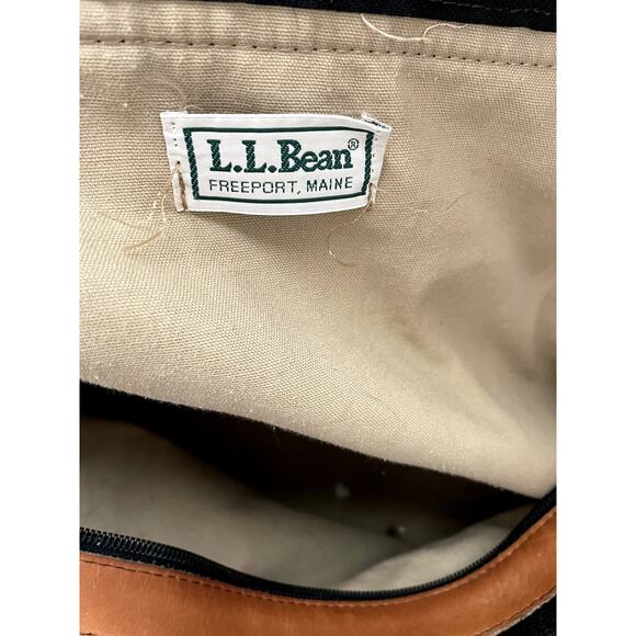 Vintage L.L. Bean Tapestry Weekender Duffel with leather handles - Picture 3 of 7